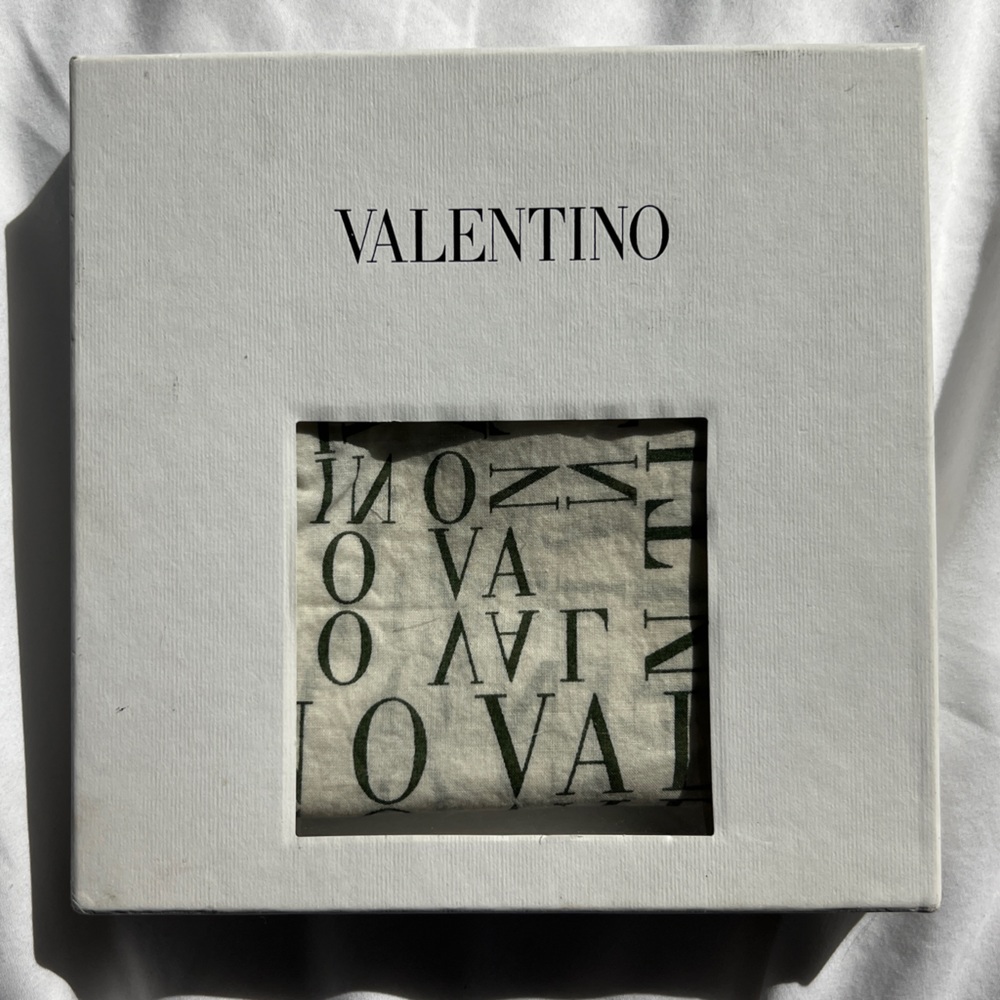 Green and White Cotton Valentino Scarf, 18 x 18 inches, Pocket Square